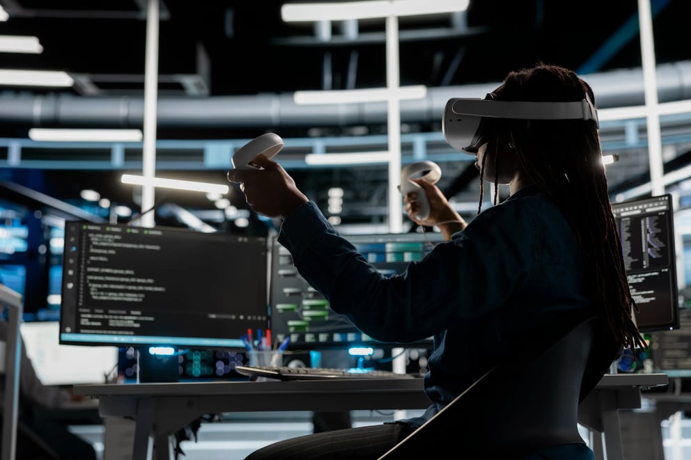 https://595438.fs1.hubspotusercontent-na1.net/hubfs/595438/2025%20Updated%20Files/2025%20Blog%20files/data-center-admin-using-virtual-reality-setup-machine-learning-systems-%E8%BD%AC%E6%8D%A2%E8%87%AA-jpg.webp