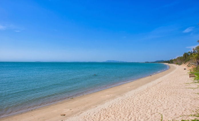 join the guided trip to hainan